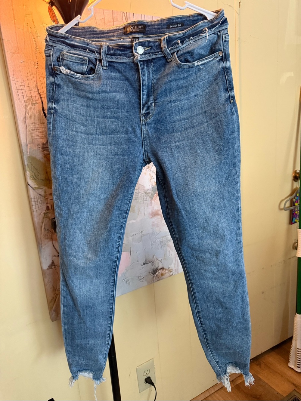 Judy Blue Medium Blue Frayed Hem Ankle Jeans